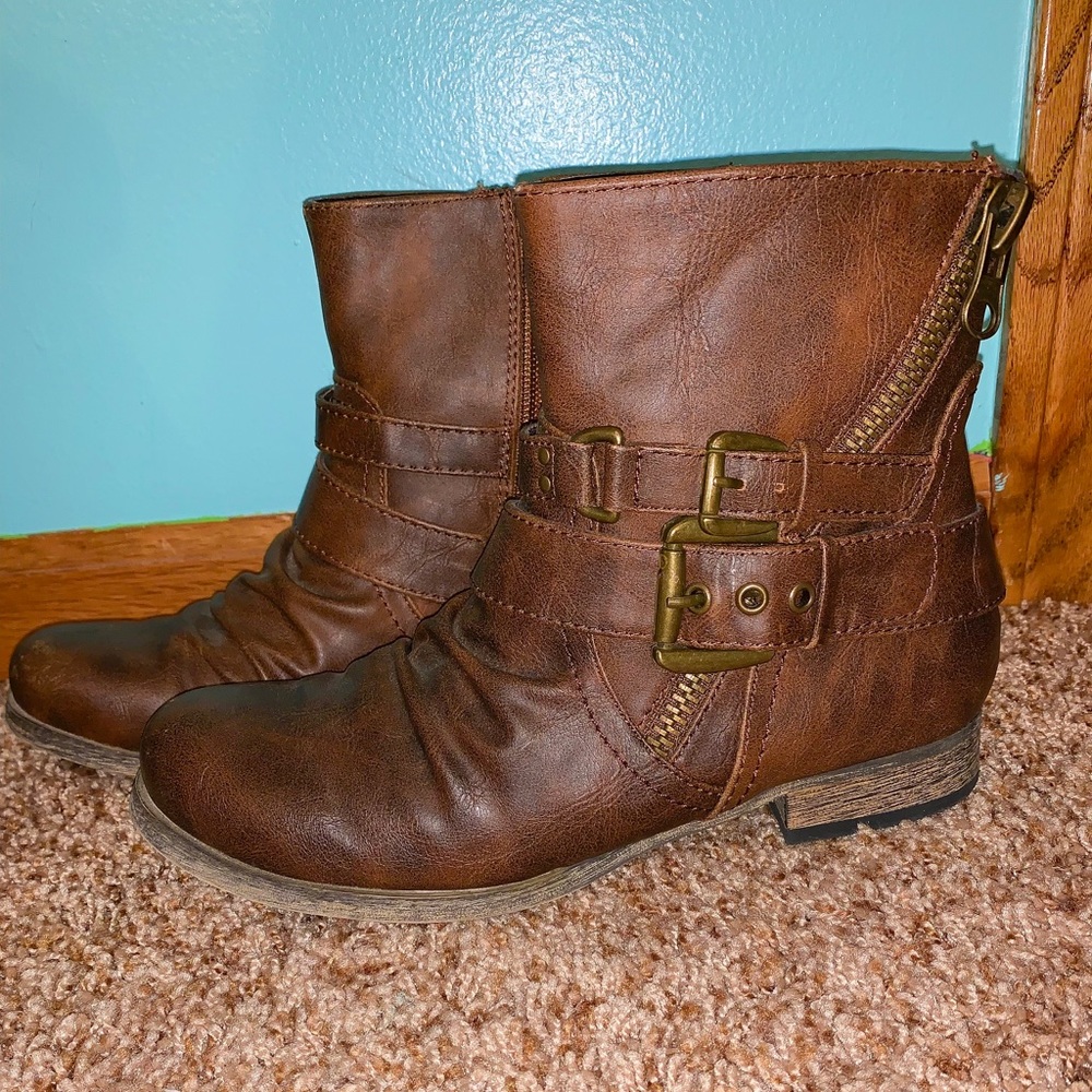 Moto Boots